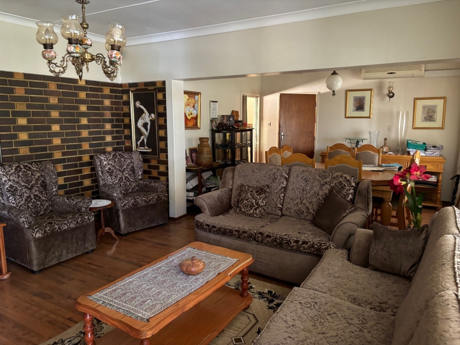 4 Bedroom Property for Sale in Wilkoppies North West